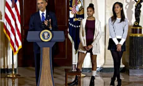 Barack-Obama-Malia-Obama--011